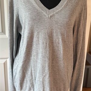 Quince Gray V-Neck Sweater Soft Knit Casual